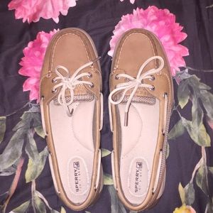 New shoes hardly worn